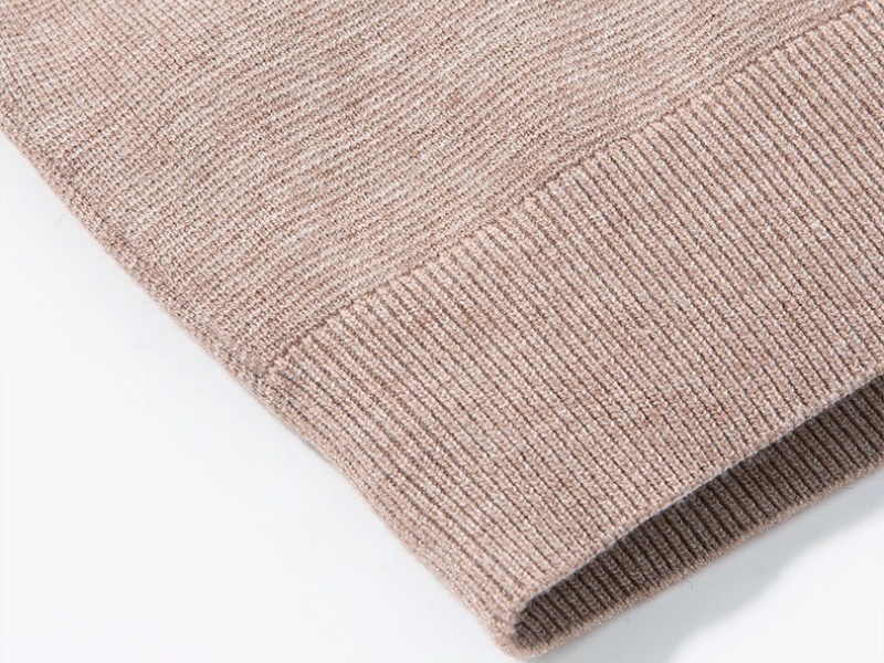 Men's V-Neck Lightweight Knit Cardigan